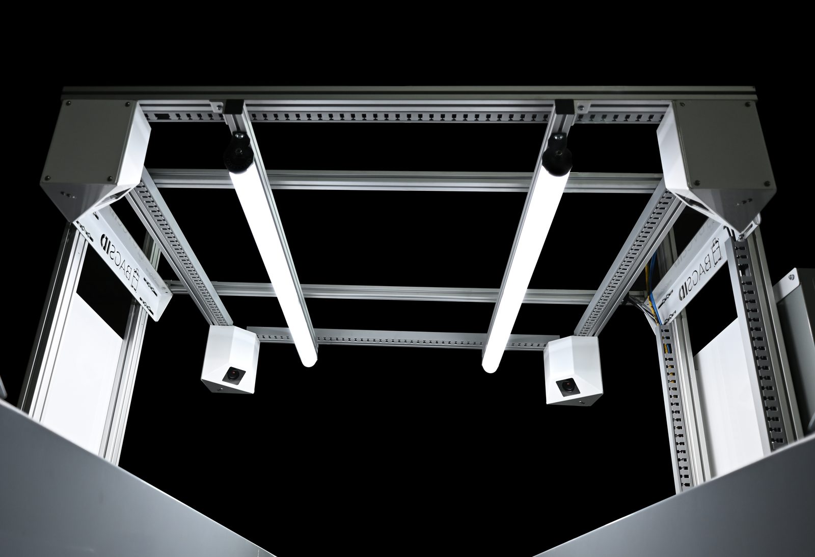 The BagsID CTS scanning arch installed over a conveyor